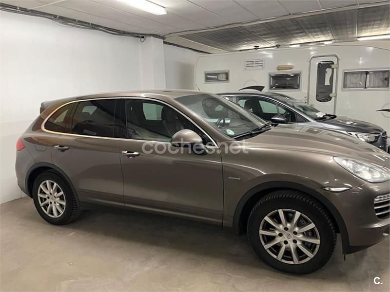 Usado Porsche Cayenne 240 CV (176 kW) 2012 Marrón SUV