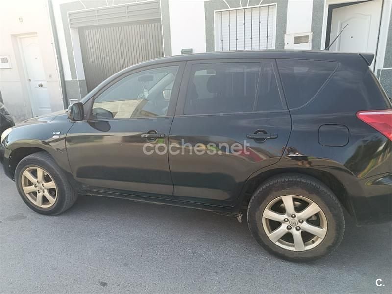 Negro Usado 2009 Toyota RAV4 Luna SUV | 8350 € (Un poco caro) - Imagen 1/4