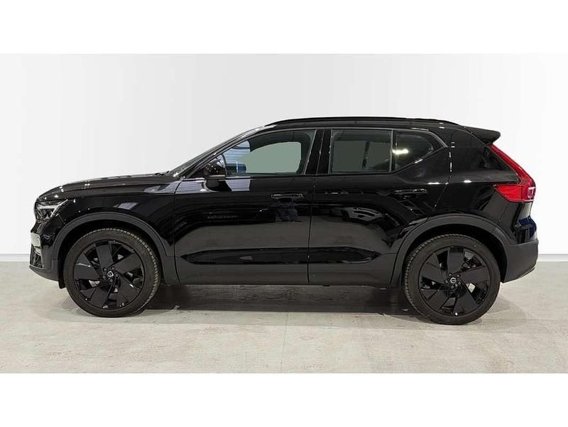 Usado Volvo XC40 163 CV (119 kW) 2024 Negro SUV