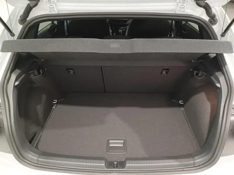 Usado VW Polo R-line 95 CV (69 kW) 2022 Utilitario