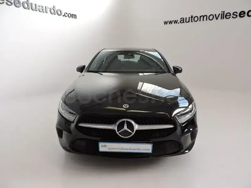 Usado Mercedes A200 163 CV (119 kW) 2021 Negro Berlina