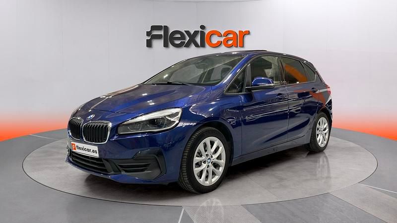 Begagnad BMW 225 Active Tourer iPerformance 224 HK (164 kW) 2021 Blå Minibuss