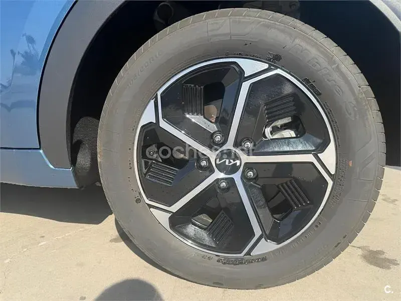 Usado Kia Niro 138 CV (101 kW) 2025 Negro SUV