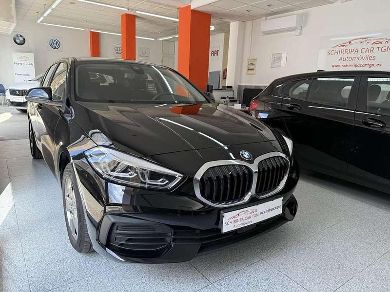 Usado BMW 118 136 CV (100 kW) 2022 Negro Utilitario