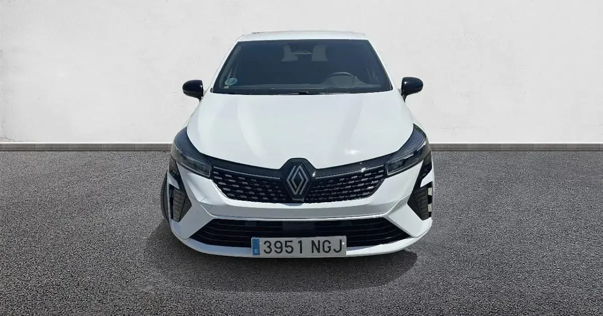 Usado Renault Clio Techno 100 CV (73 kW) 2025 Utilitario