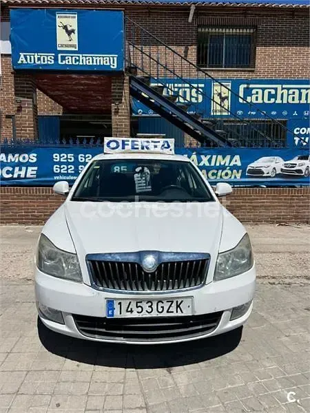 Usado Skoda Octavia 105 CV (77 kW) 2010 Blanco Berlina