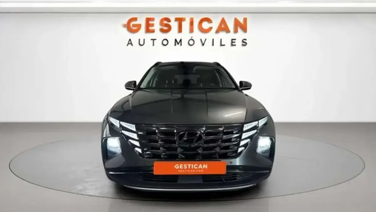 Usado Hyundai Tucson Style 265 CV (194 kW) 2022 Gris SUV