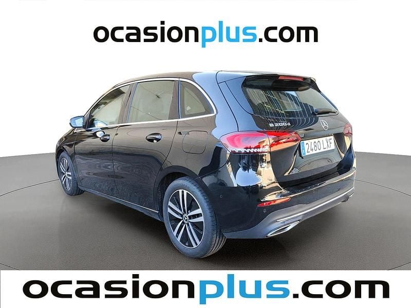 Usado Mercedes B200 150 CV (110 kW) 2022 Negro Monovolumen