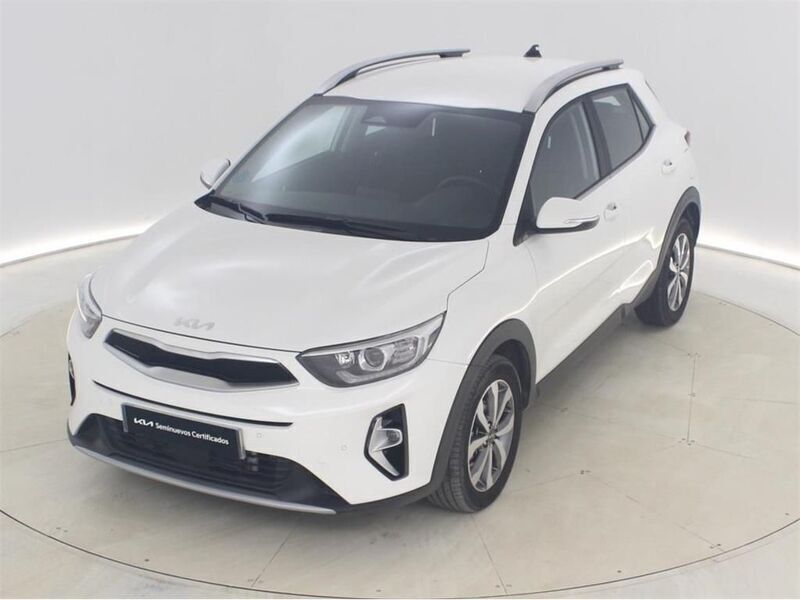 Blanco Usado 2024 Kia Stonic SUV | 20.113 € (Un poco caro) - Imagen 1/4