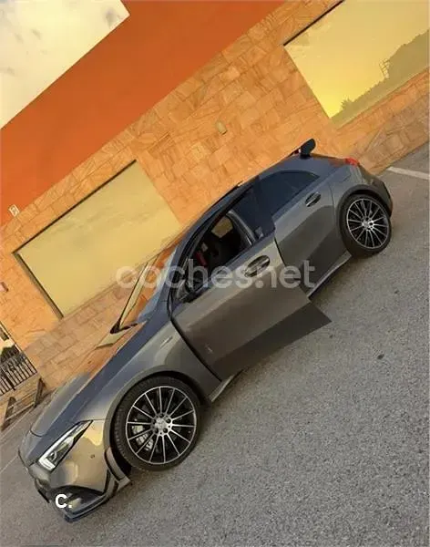 Usado Mercedes A35 AMG 306 CV (225 kW) 2020 Gris / plata Berlina