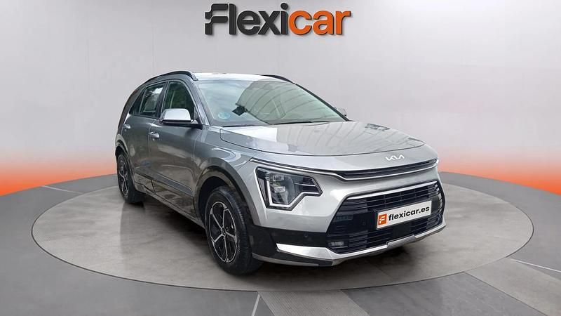Usado Kia Niro 141 CV (103 kW) 2024 Gris SUV