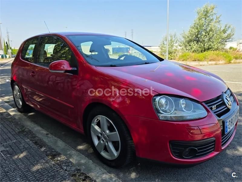 Usado VW Golf VI GT 140 CV (102 kW) 2008 Rojo Utilitario