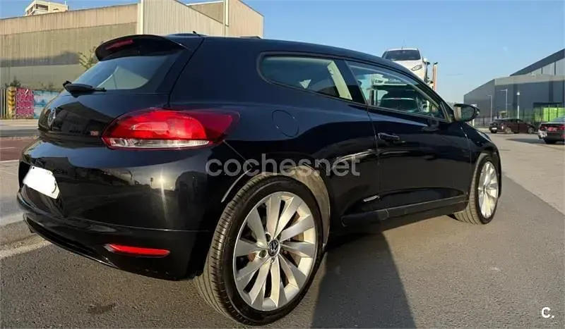 Usado VW Scirocco 160 CV (117 kW) 2011 Negro Coupe