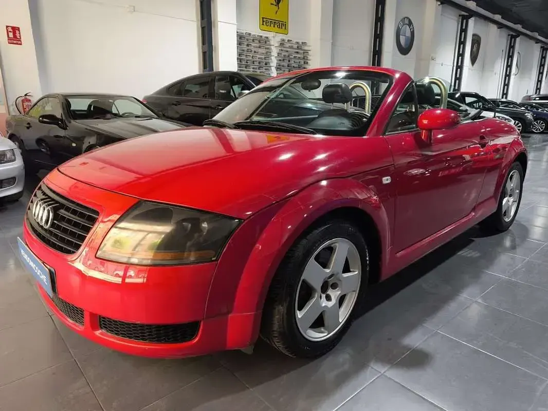 Usado Audi TT 179 CV (131 kW) 2002 Rojo Coupe