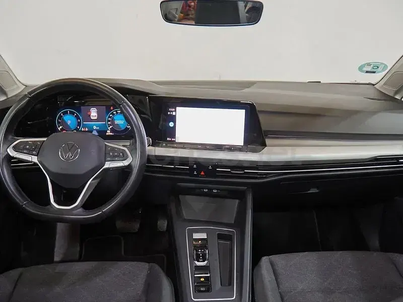 Usado VW Golf VIII Life 116 CV (85 kW) 2024 Azul Utilitario