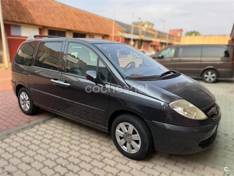 Negro Usado 2007 Citroën C8 Monovolumen | 5000 € - Imagen 1/4