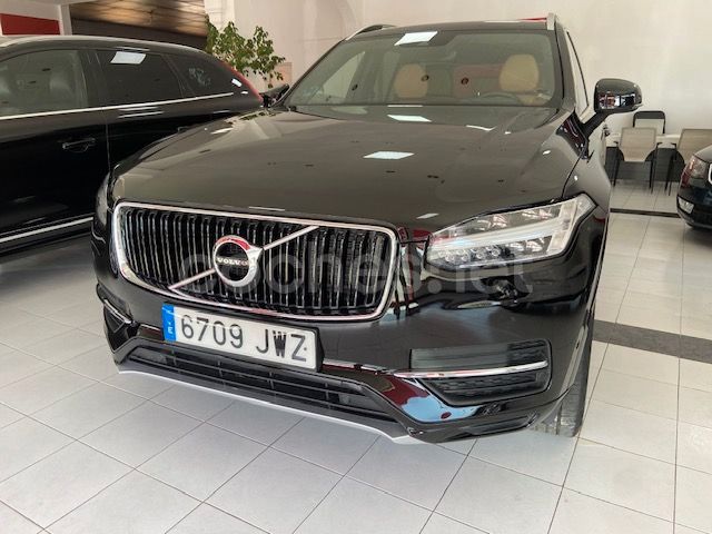 Negro Usado 2017 Volvo XC90 Momentum SUV | 26.900 € (Precio justo) - Imagen 1/4