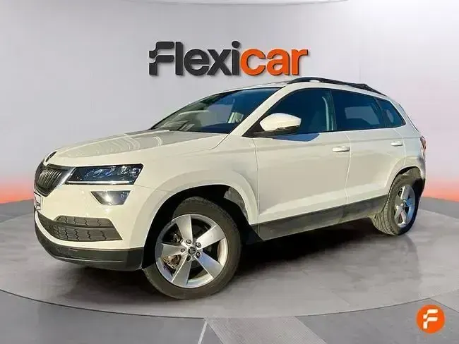 Usado Skoda Karoq Ambition 150 CV (110 kW) 2018 Blanco SUV