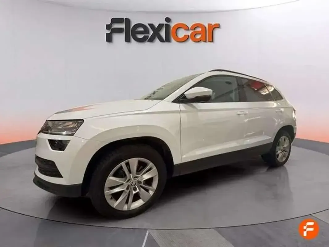 Usado Skoda Karoq Style 150 CV (110 kW) 2018 Blanco SUV
