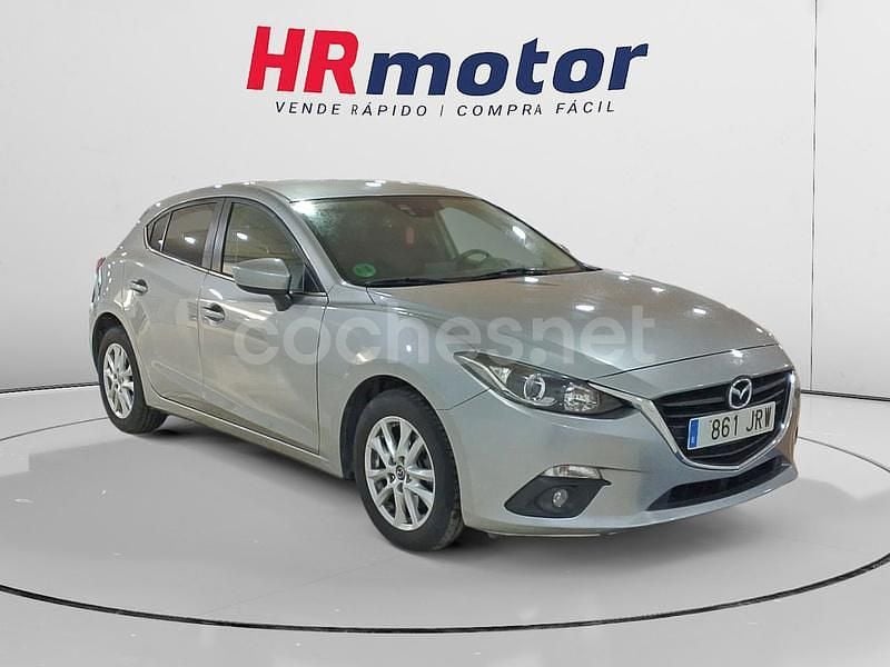 Gris / plata Usado 2016 Mazda 3 Luxury Berlina | 13.590 € (Precio justo) - Imagen 1/4