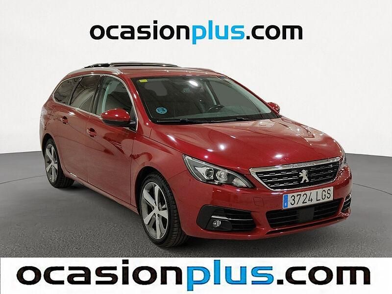 Usado Peugeot 308 Allure 130 CV (95 kW) 2020 Rojo Familiar