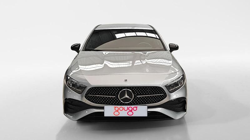 Usado Mercedes A200 150 CV (110 kW) 2025 Plata hightech Berlina
