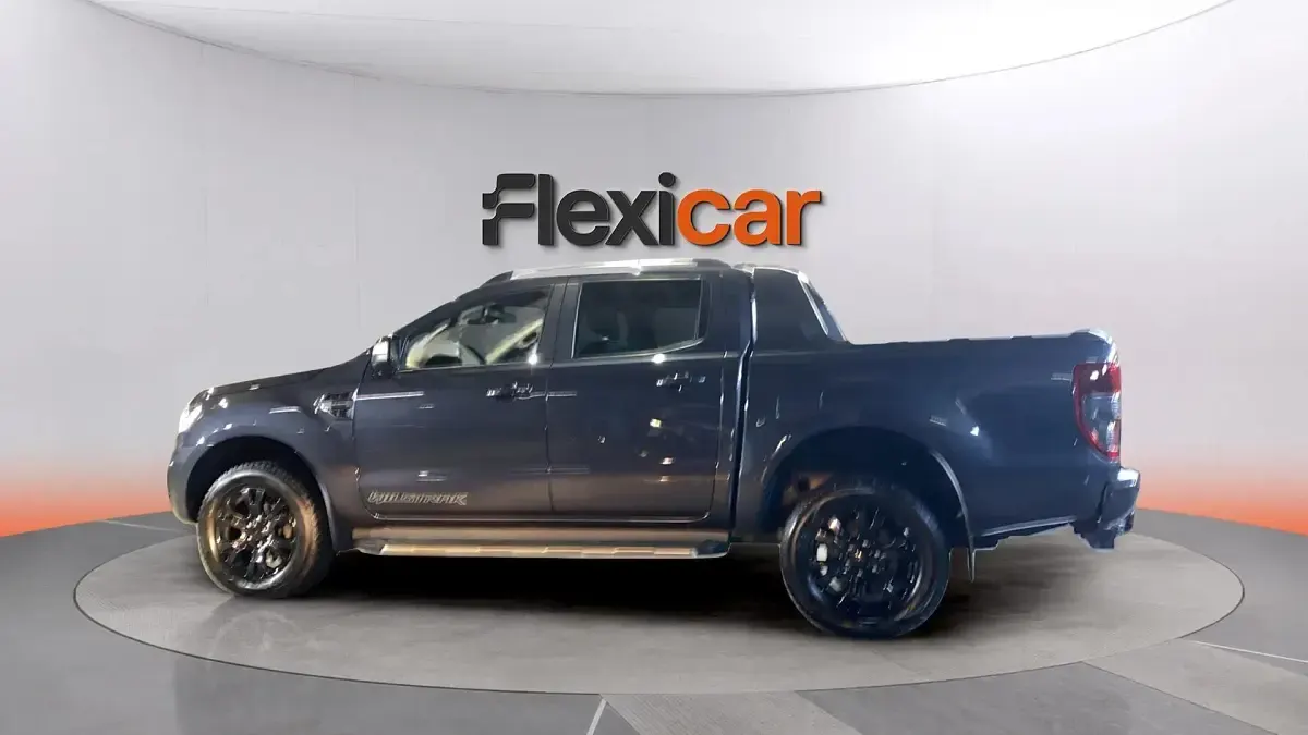 Usado Ford Ranger Wildtrack 213 CV (156 kW) 2021 Gris Pickup/Camioneta