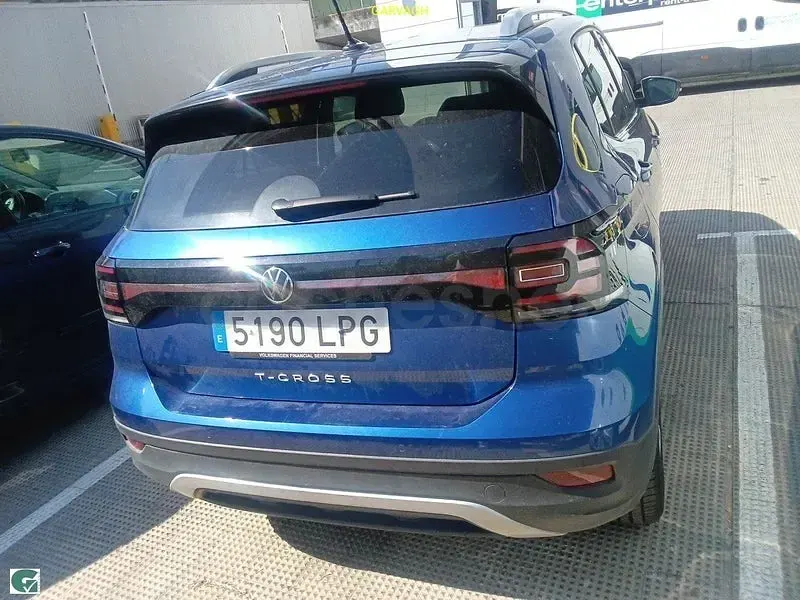Usado VW T-Cross Sportline 110 CV (80 kW) 2021 Azul SUV