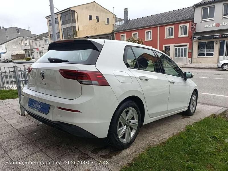 Usado VW Golf VIII Life 116 CV (85 kW) 2021 Blanco Utilitario