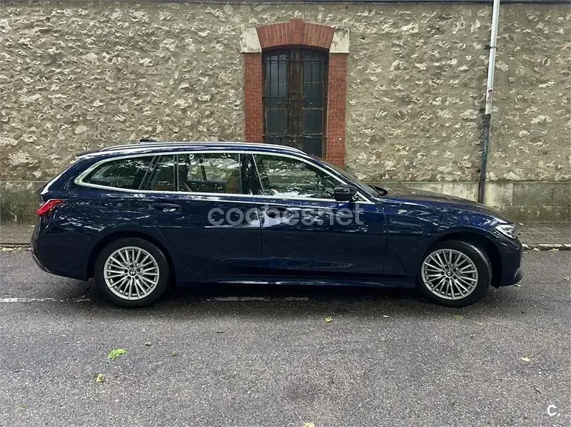 Usado BMW 320 190 CV (139 kW) 2021 Azul Familiar