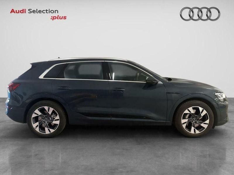 Usado Audi e-tron Sportback S-Line 300 kW (408 CV) 2023 Azul SUV