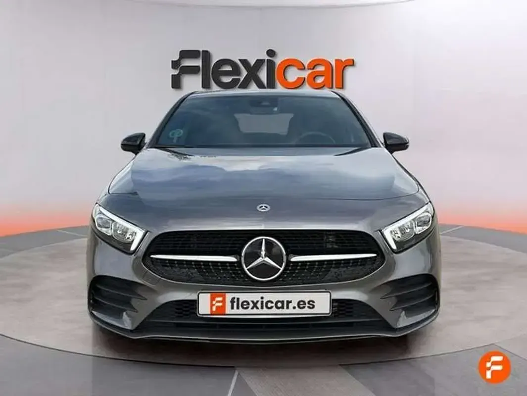 Usado Mercedes A200 150 CV (110 kW) 2022 Gris Berlina