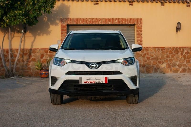 Begagnad Toyota RAV4 Advance 143 HK (105 kW) 2017 Vit SUV
