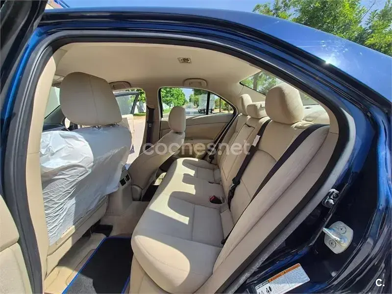 Usado Suzuki Kizashi Sport 178 CV (130 kW) 2012 Azul Berlina