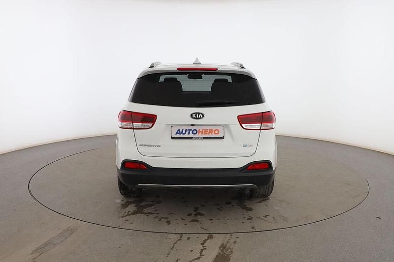 Usado Kia Sorento 201 CV (147 kW) 2016 Blanco SUV
