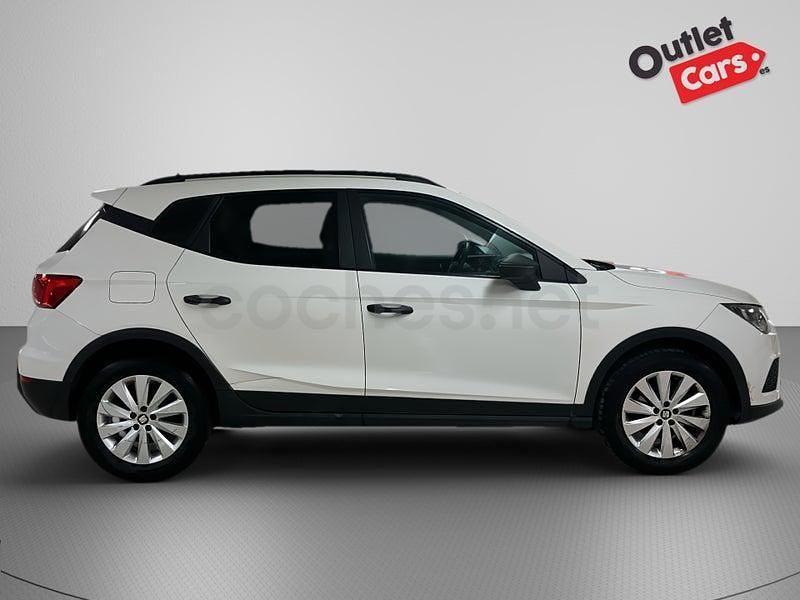 Usado Seat Arona Reference 95 CV (69 kW) 2019 Blanco SUV