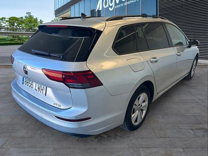 Usado VW Golf VIII Life 110 CV (80 kW) 2021 Gris Familiar