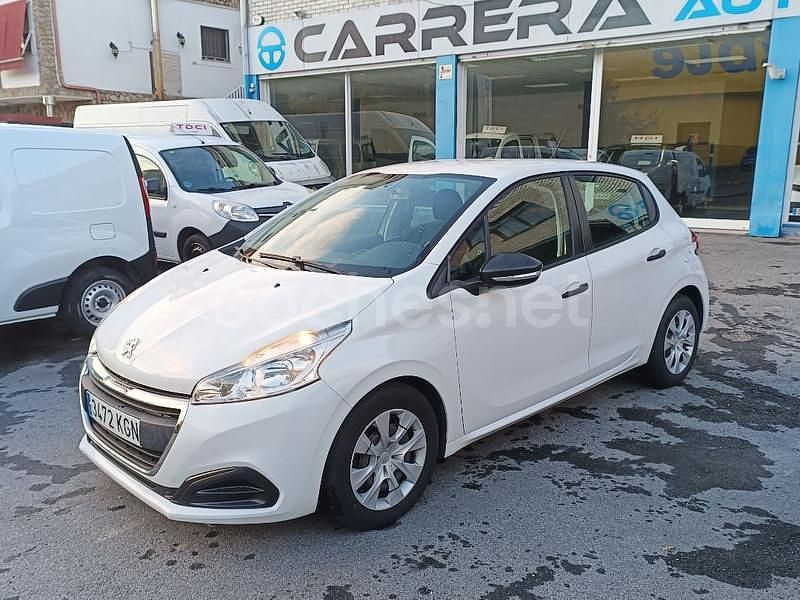 Usado Peugeot 208 Active 75 CV (55 kW) 2018 Blanco Utilitario