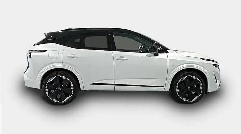 Nuevo Nissan Qashqai 140 CV (102 kW) 2025 Lunar white con techo midnight SUV