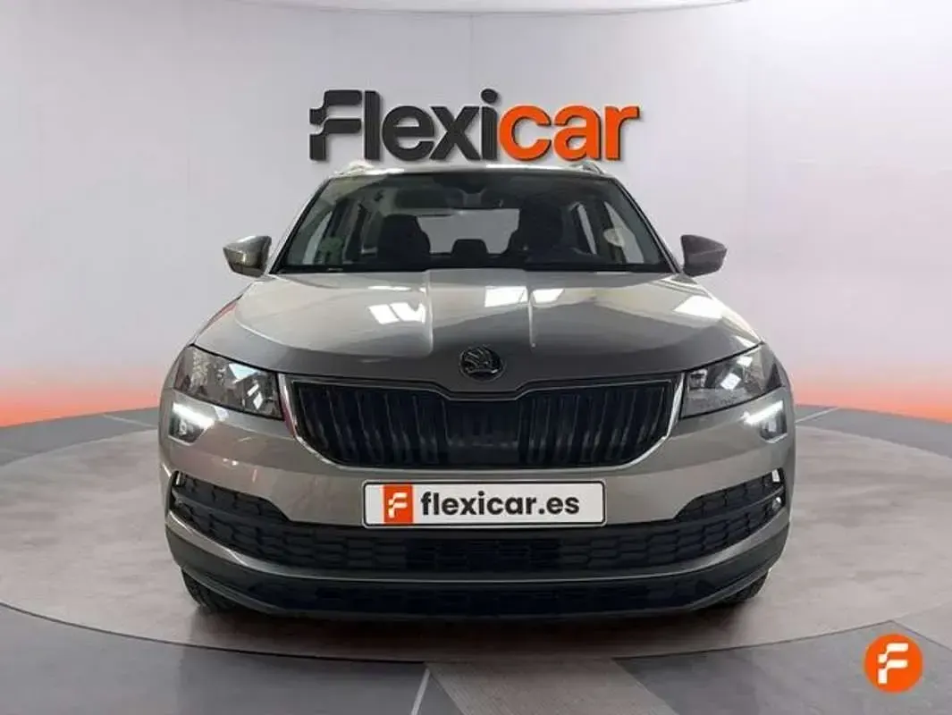 Usado Skoda Karoq Ambition 116 CV (85 kW) 2018 Marrón SUV