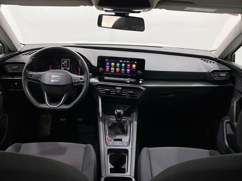 Usado Seat Leon Reference 90 CV (66 kW) 2021 Blanco Berlina