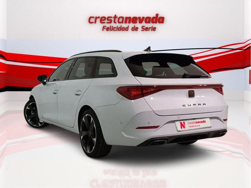 Usado Cupra Leon 150 CV (110 kW) 2023 Blanco Coupe