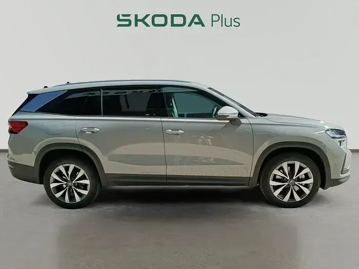 Usado Skoda Kodiaq 204 CV (150 kW) 2026 Gris SUV