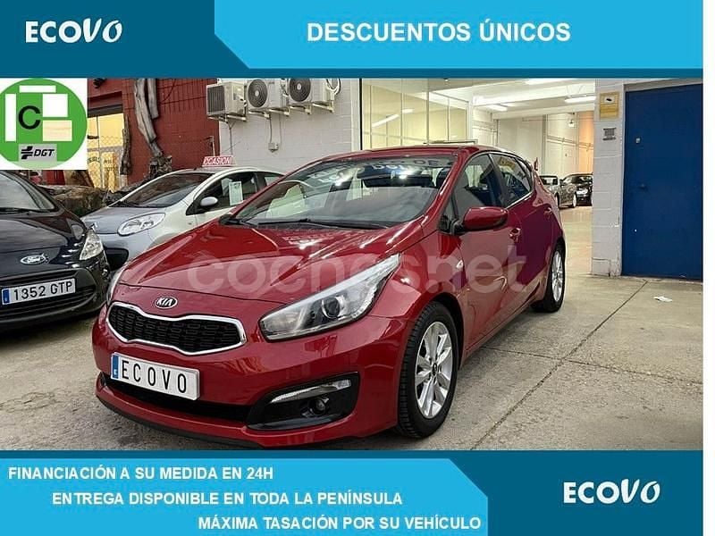 Rojo Usado 2017 Kia Ceed GT Berlina | 10.490 € (Precio justo) - Imagen 1/4
