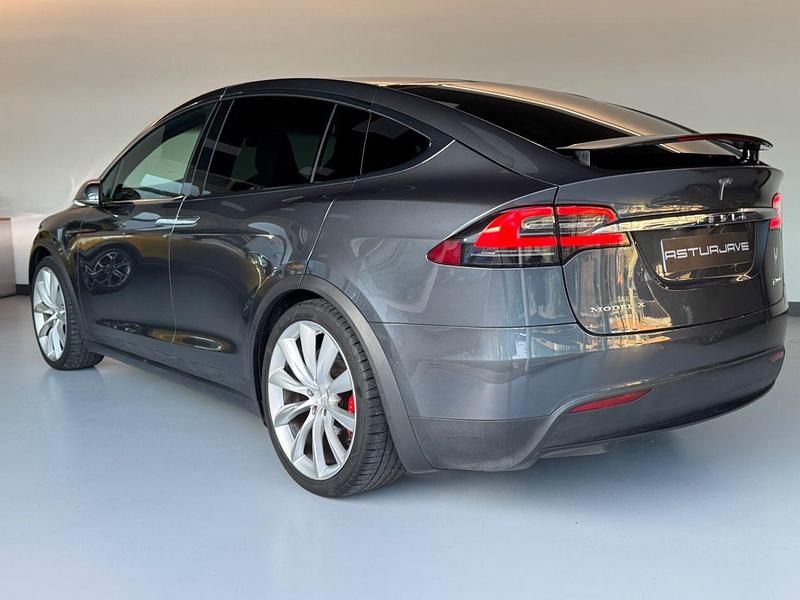 Usado Tesla Model X 567 kW (772 CV) 2018 Gris SUV