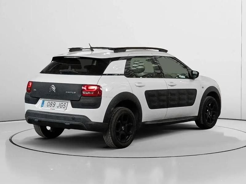 Usado Citroën C4 Cactus Feel 82 CV (60 kW) 2015 Blanco Utilitario