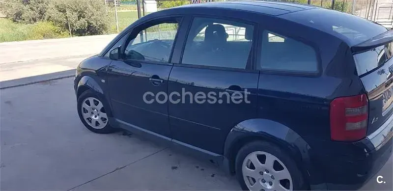 Käytetty Audi A2 75 HP (55 kW) 2003 Sininen Viistoperä