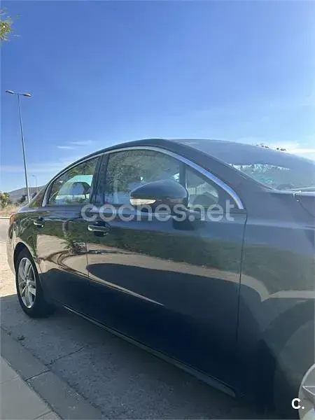 Usado Peugeot 508 Active 156 CV (114 kW) 2011 Negro Berlina