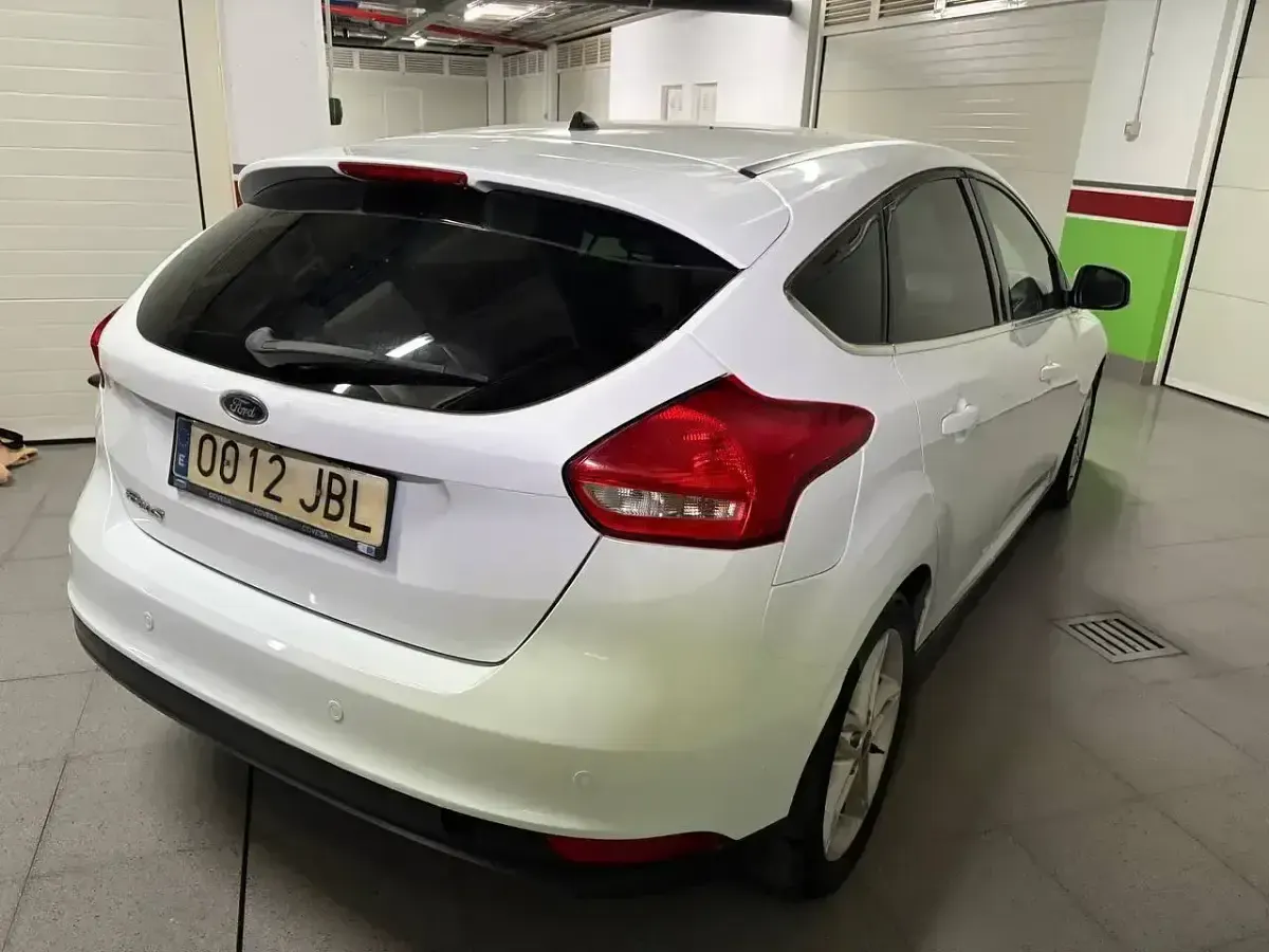 Usado Ford Focus Trend+ 115 CV (84 kW) 2015 Blanco