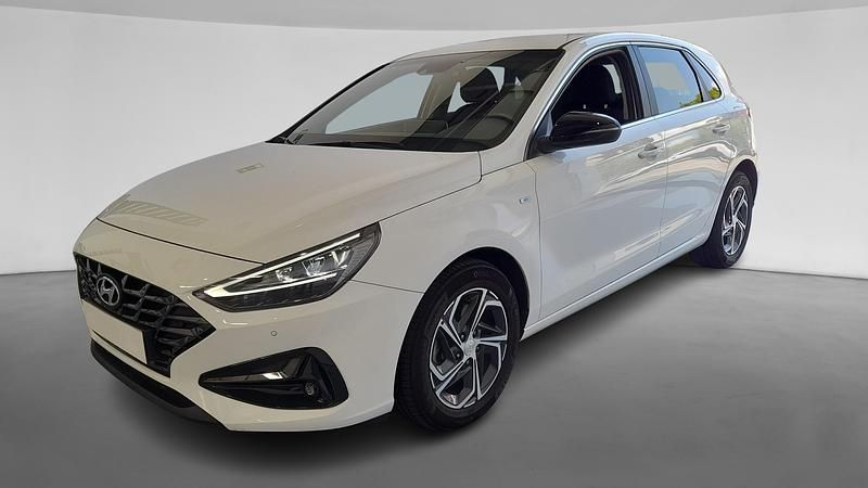 Blanco polar Usado 2022 Hyundai i30 Utilitario | 15.990 € (Precio justo) - Imagen 1/4